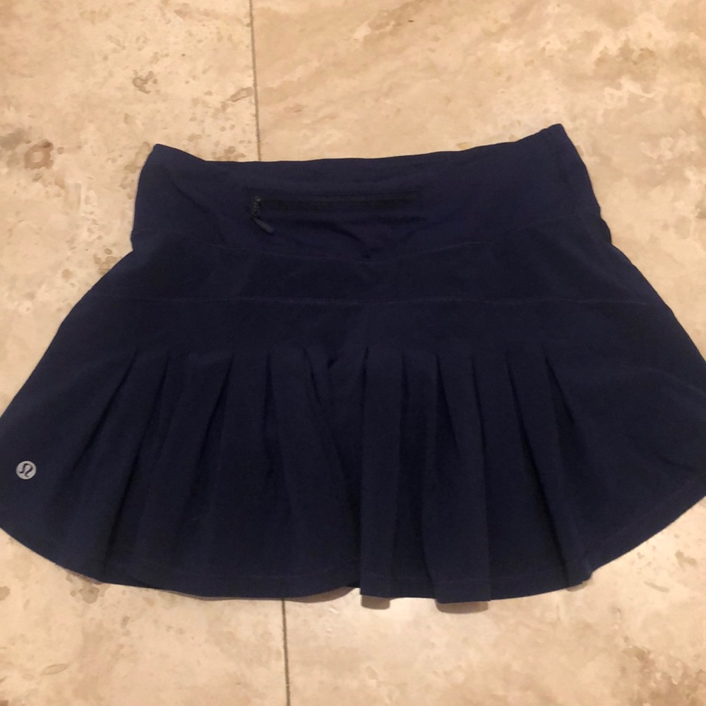 navy lululemon skirt